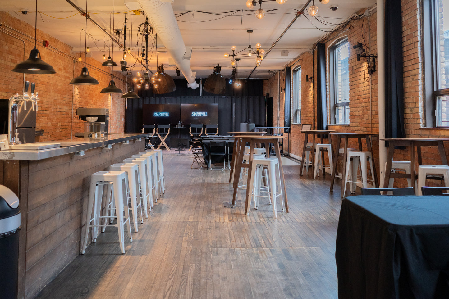 StartWell_Event-Venue_Offsite-Venue_07-2025_banquette-2.jpg